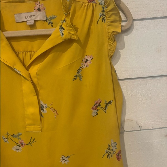 LOFT Deep Yellow Ruffled Sleeveless Blouse in size XS
Great Condition! - Picture 3 of 12